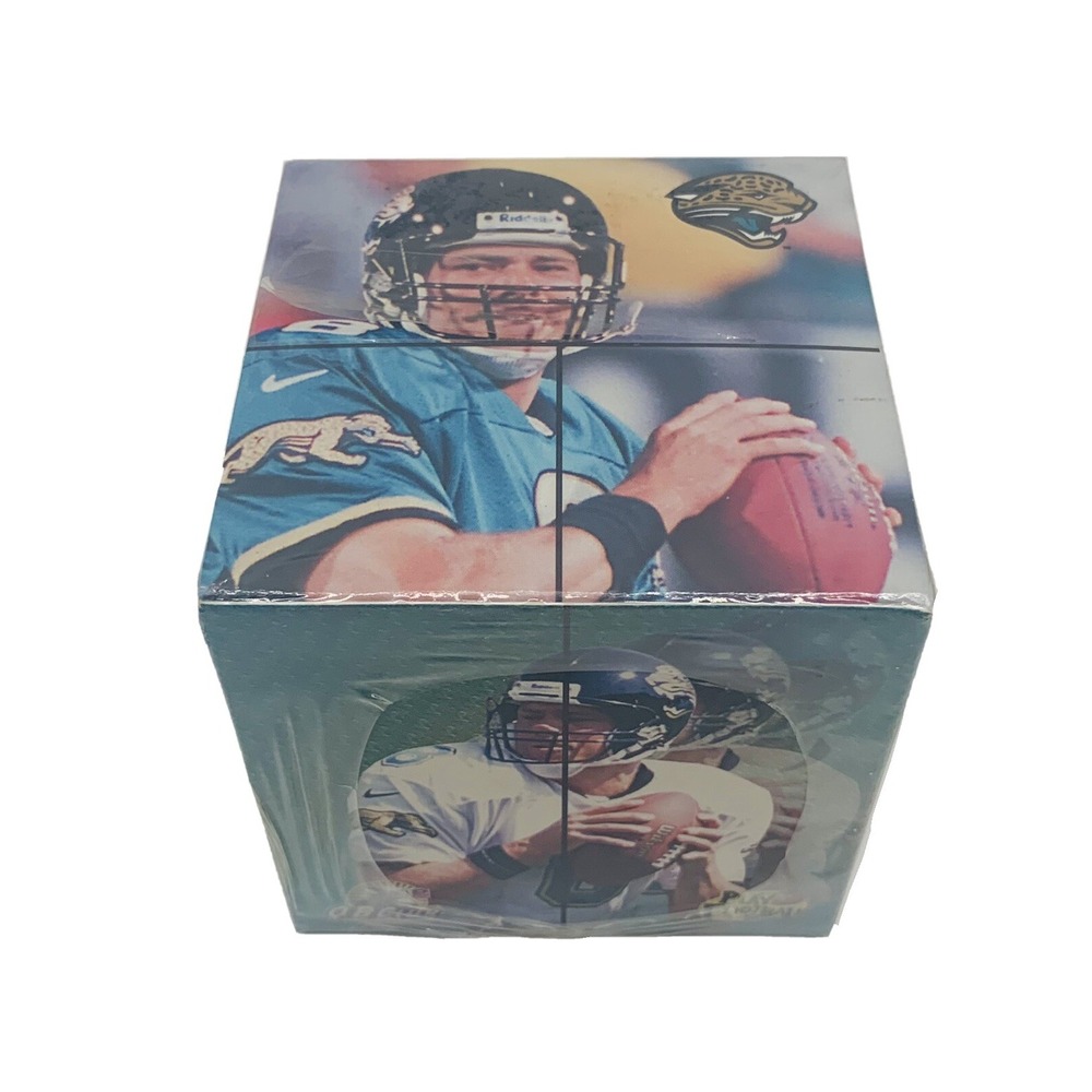 Play FootBall Pro Cube Inc, Q B Club Cards Jagurs A62437682‎